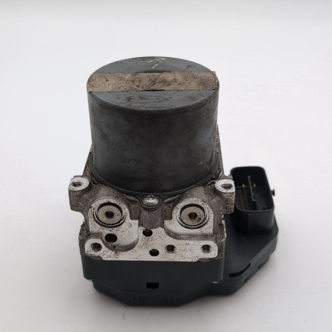 2013 2014 Nissan Pathfinder 3.5L ABS Anti Lock Brake Pump 476603KA0A