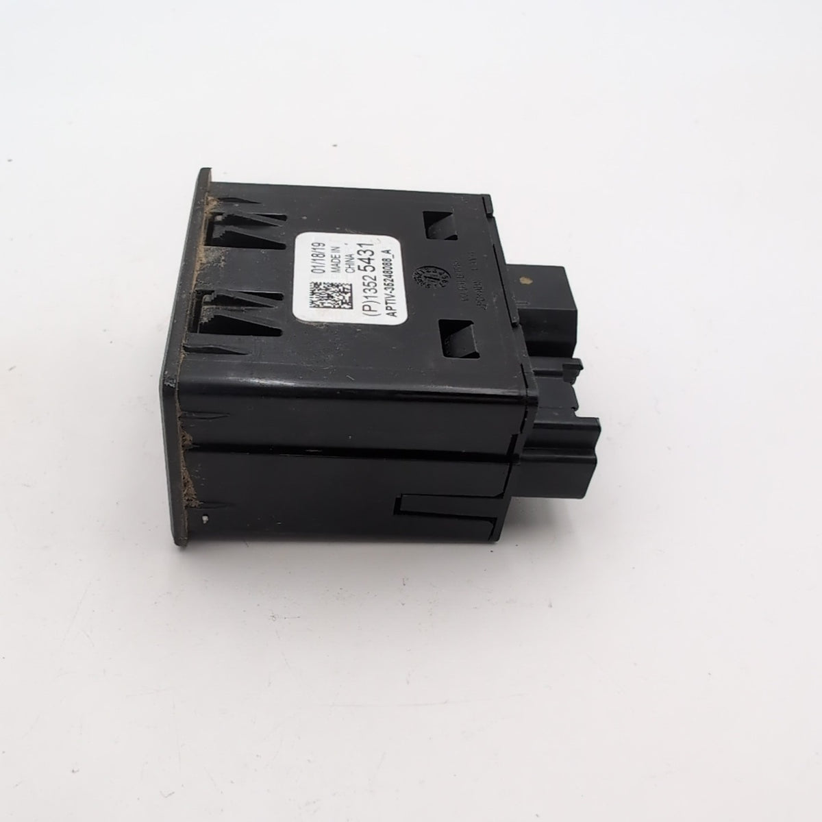 2020- 2023 Chevrolet GMC Center Console Auxiliary USB SD Card Hub 13525431