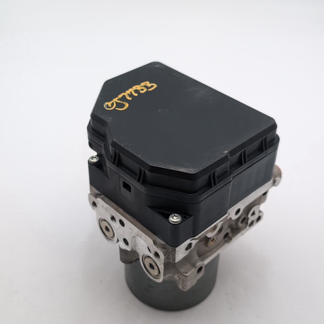 2018 2019 Infiniti Q50 3.0L ABS Anti Lock Brake Pump Control Unit 476604GU1A
