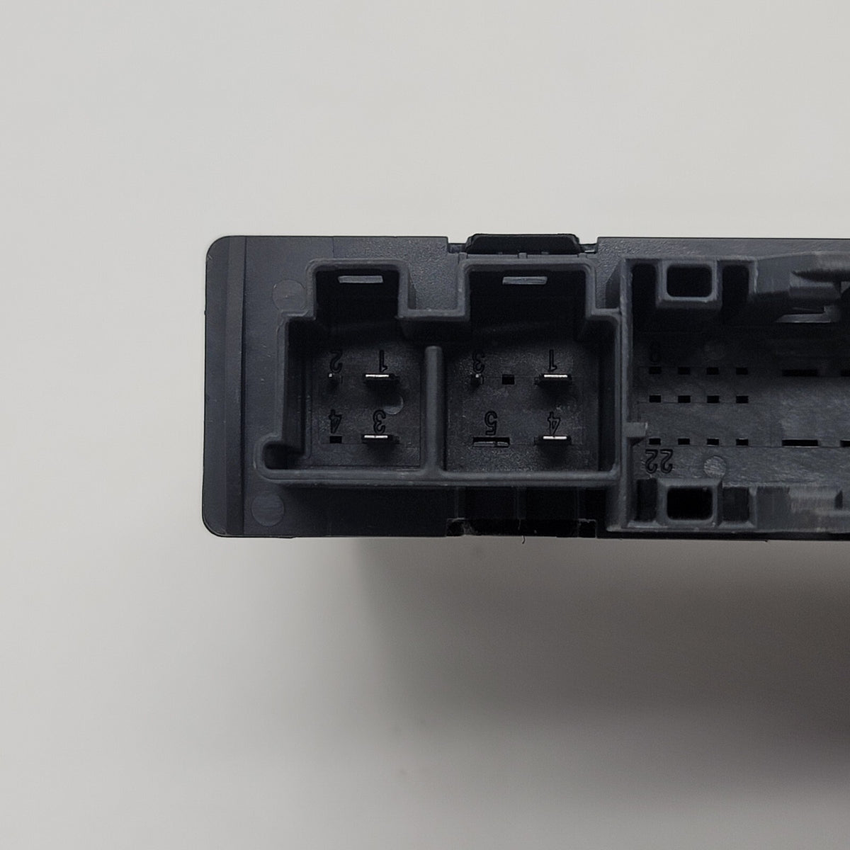 2024 BMW I20 iX Seat Control Module OEM 5A64DB3