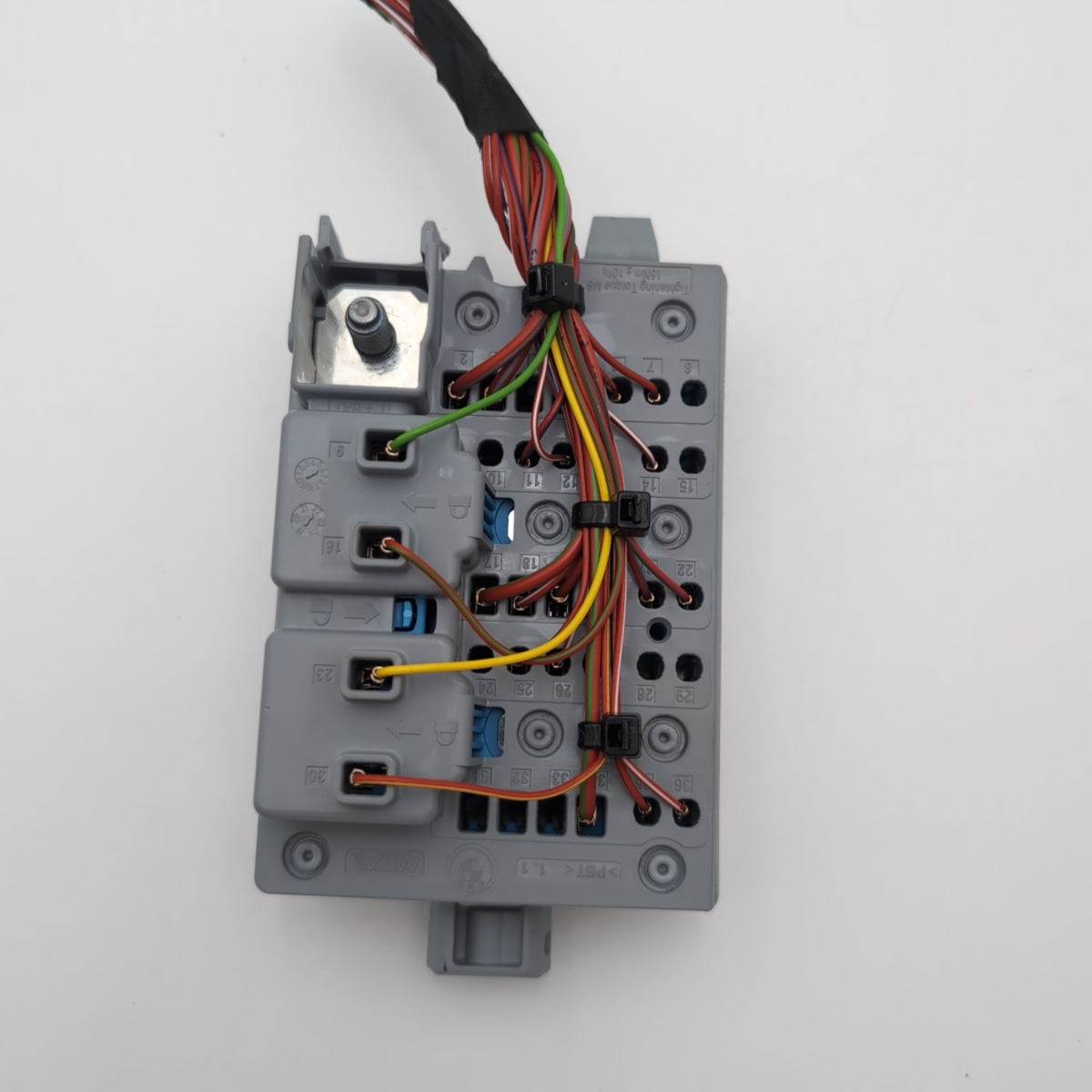 2021 - 2024 BMW iX I20 Front B+ Positive Power Distribution Fuse Box 9826783