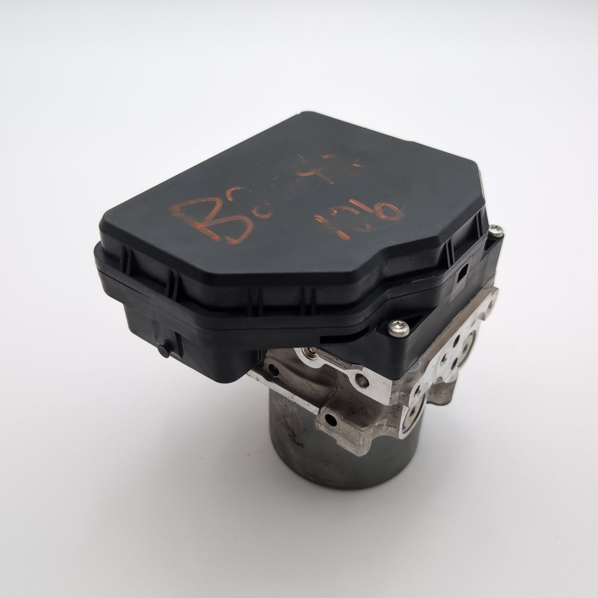 2018 2019 Infiniti Q50 3.0L ABS Anti Lock Brake Pump Control Unit 476604GU1A