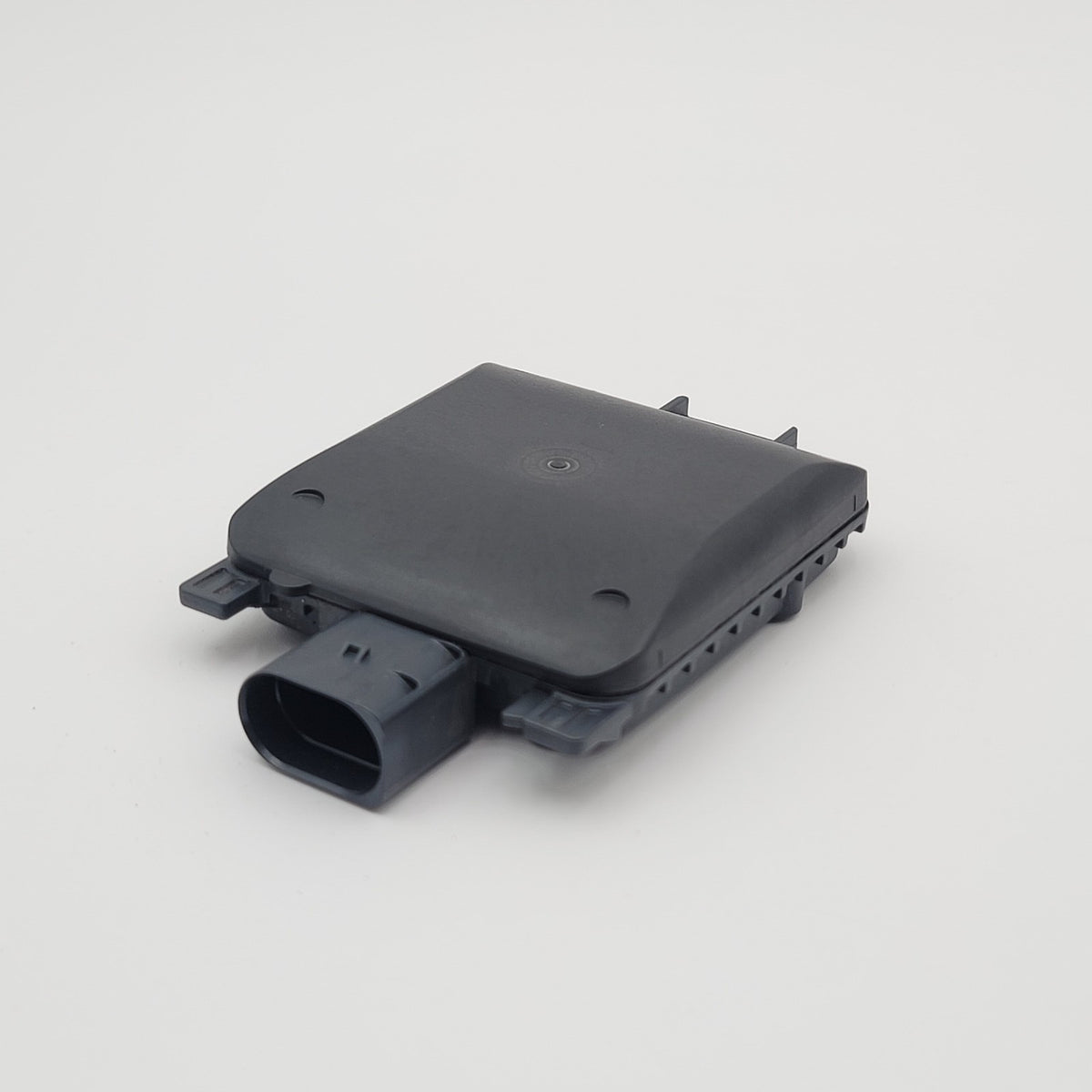 2024 2025 Volkswagen Jetta Tiguan Blind Spot Sensor Radar Module 2Q0 907 686 J