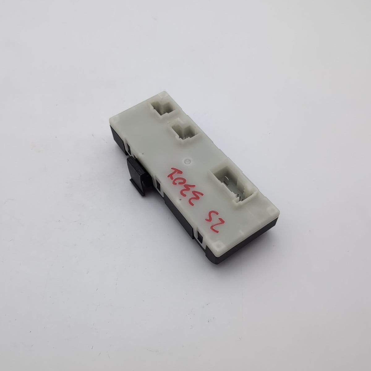 2021 - 2026 BMW G20 G30 M3 X3 X6 X6M Rear Liftgate Trunk Lid Control Module