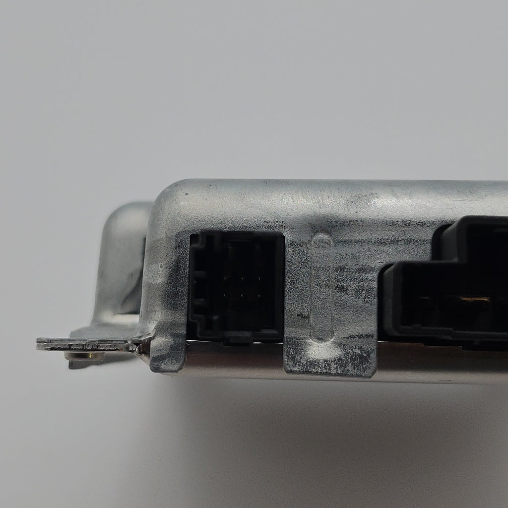 2019 - 2022 BMW 740i 750i G11 G12 BCU150 Battery Control Charing Module 8779580