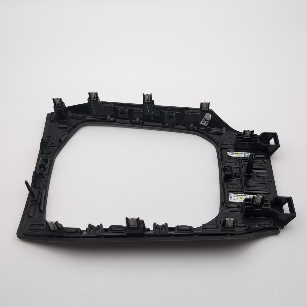 2024 - 2026 BMW 330i G20 G22 G26 Center Console Fineline Open Pore Wood Trim