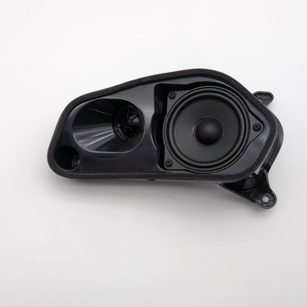 2019- 2025 BMW X7 G07 Rear Right Door Speaker Audio Mount Bracket 2622522 OEM