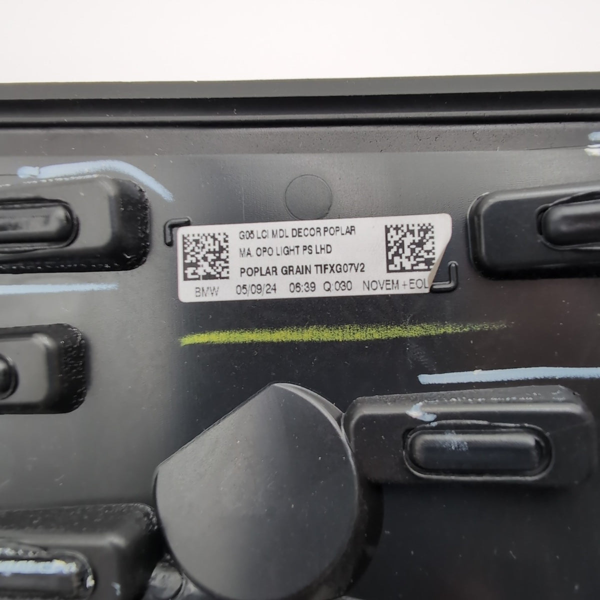 2025 BMW X5 G05 Center Dash Vent Trim Assembly Poplar Wood Grain Trim 5A01333