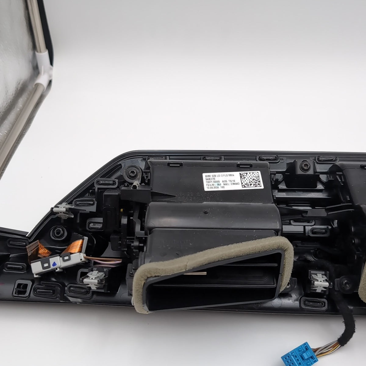 2025 2026 BMW G42 G20 G22 Center Dash Air Vent Assembly Trim Aluminum Rhombicle