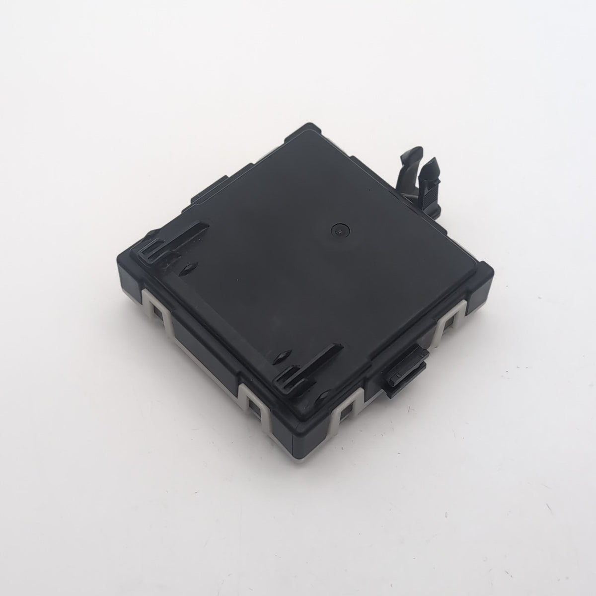 2020- 2025 Mercedes GLB250 X247 Right Front Door Control Module A1779004106