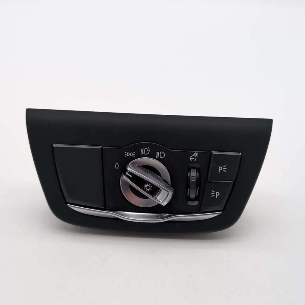 2019 - 2024 BMW G01 G02 F97 F98 X3 X4 Light Control Switch Panel 5A67868