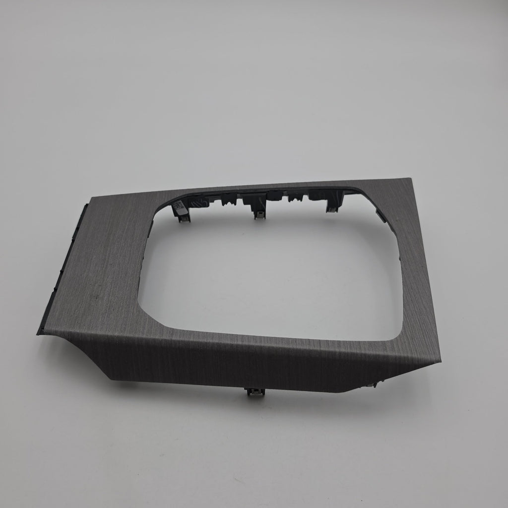 2024 - 2026 BMW 330i G20 G22 G26 Center Console Fineline Open Pore Wood Trim