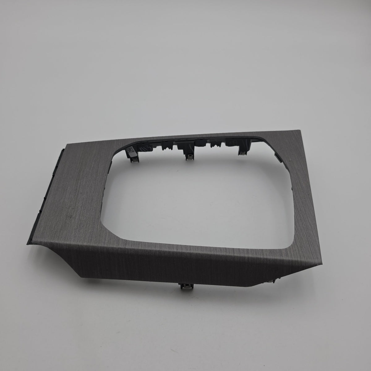 2024 - 2026 BMW 330i G20 G22 G26 Center Console Fineline Open Pore Wood Trim