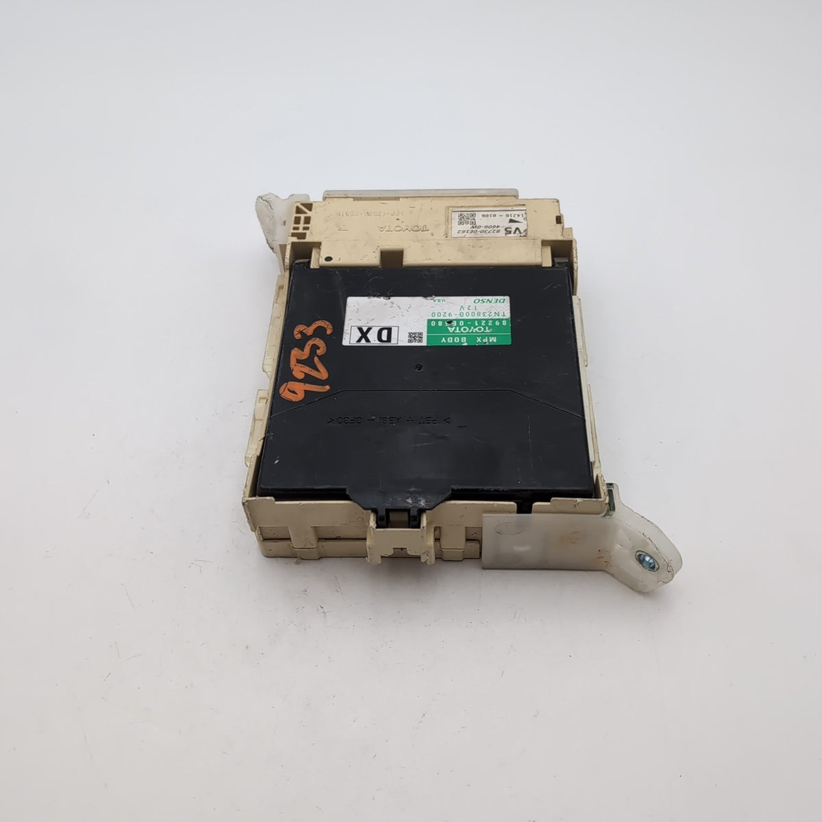 2015 Lexus RX450h Multiplex Network MPX Body Control Module 89221-0E380