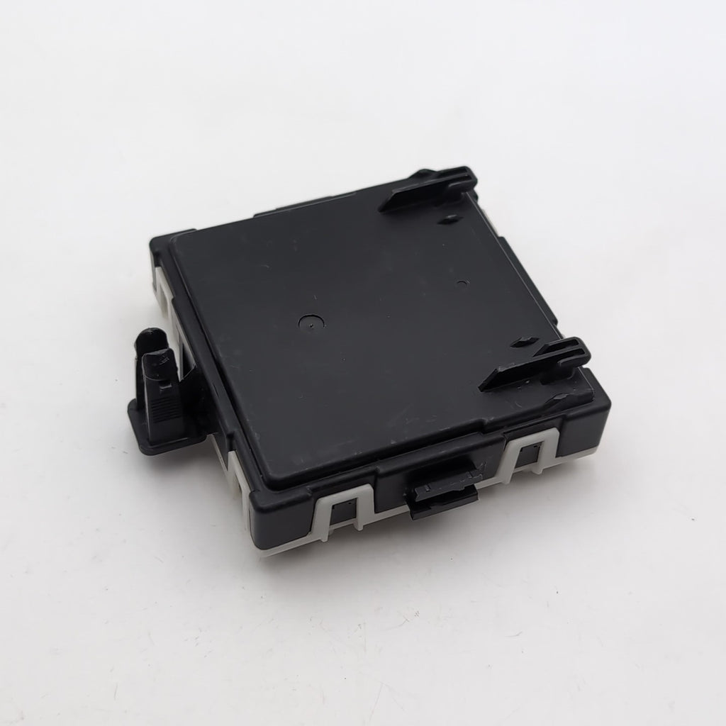 2020- 24 MERCEDES A CLA GLA GLB FRONT LEFT DRIVER DOOR CONTROL UNIT A1779005105