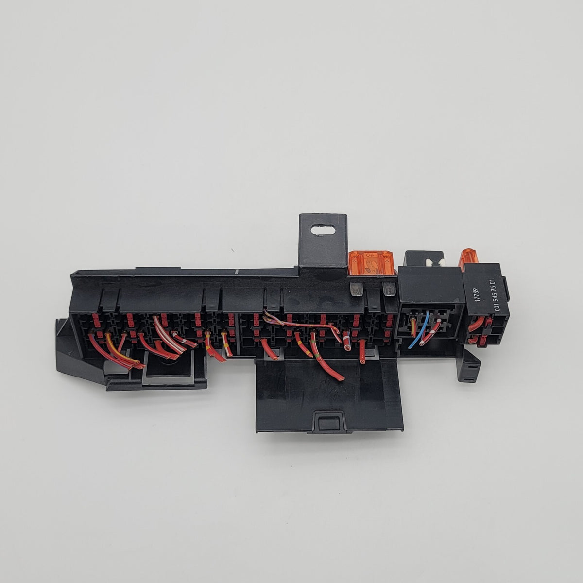 1999 2000 2001 2002 Mercedes E-Class W210 Fuse Box Relay Rear Trunk 2105460543