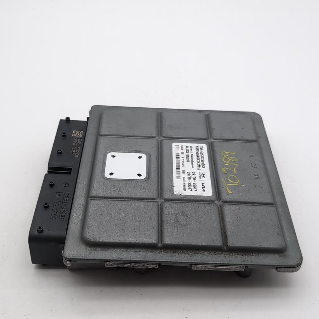 2022 2023 2024 Hyundai Tucson 2.5L Engine Computer Control Module 39100-2S317