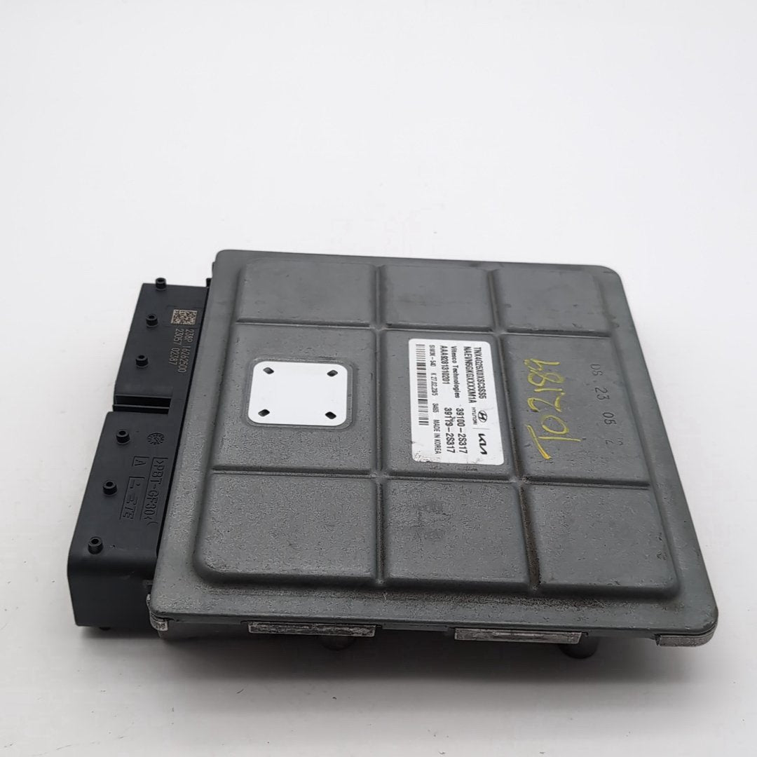 2022 2023 2024 Hyundai Tucson 2.5L Engine Computer Control Module 39100-2S317