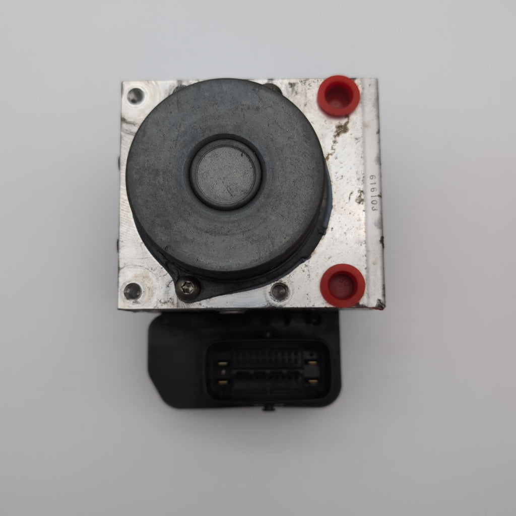 2014 2015 Toyota Corolla ABS Anti Lock Brake Pump Control Unit 44540-02411
