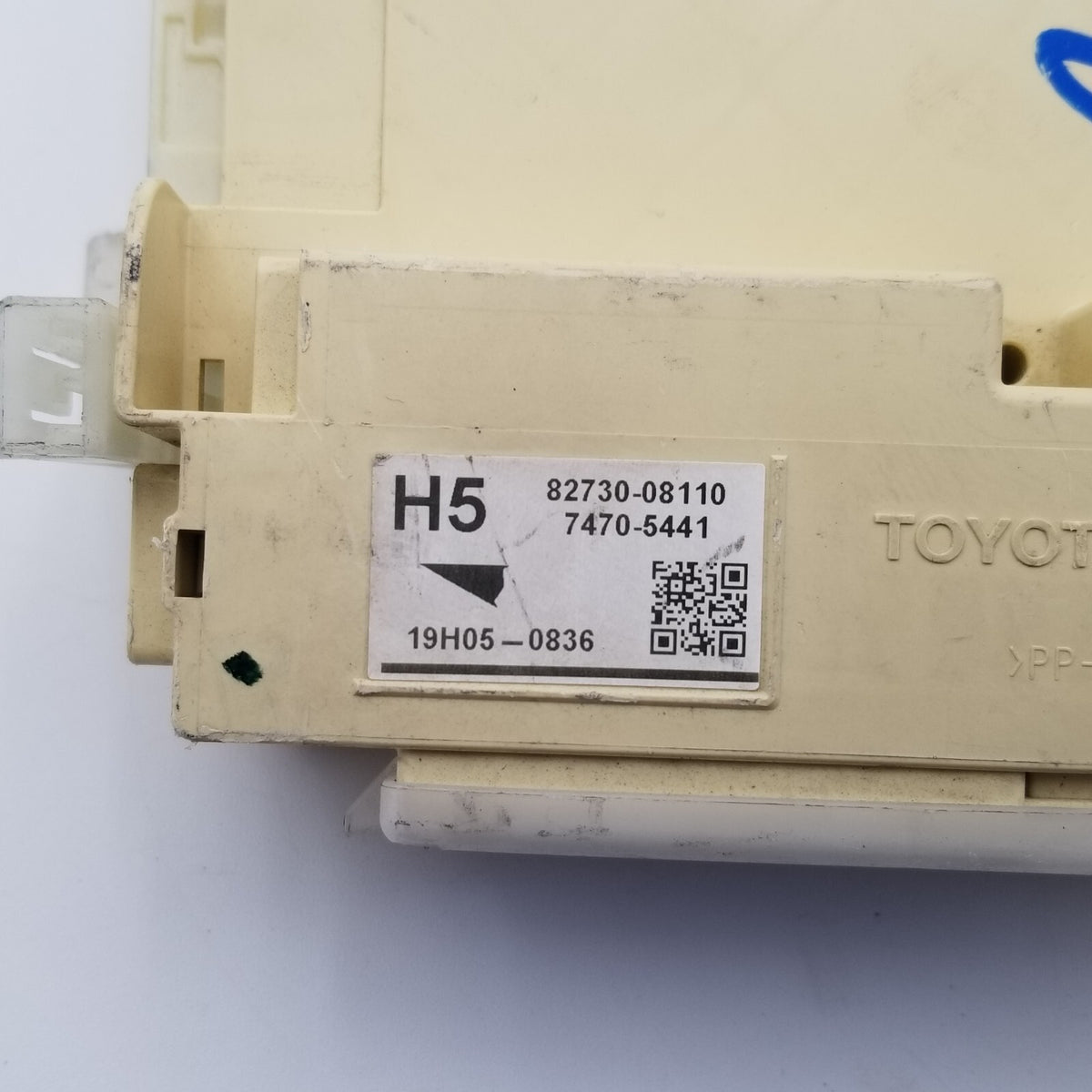2018- 2020 Toyota Sienna 3.5L Driver Junction Block Inside Fuse Box 82730-08110