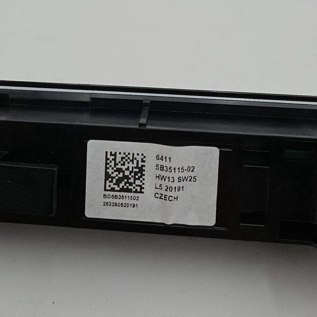 2024 - 2026 BMW 530i G60 Passenger Instrument Touch Panel Climate Control