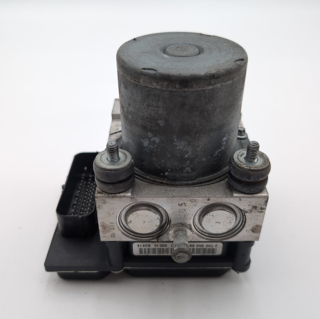 2009 2010 2011 Chevrolet Traverse 3.6L ABS Anti Lock Brake Pump 25840314