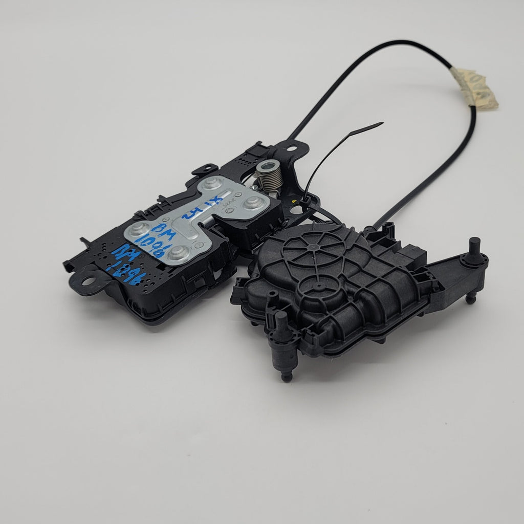 2022 2023 2024 BMW iX I20 Trunk Lid Lock Latch Actuator Assembly 7954137 9851909