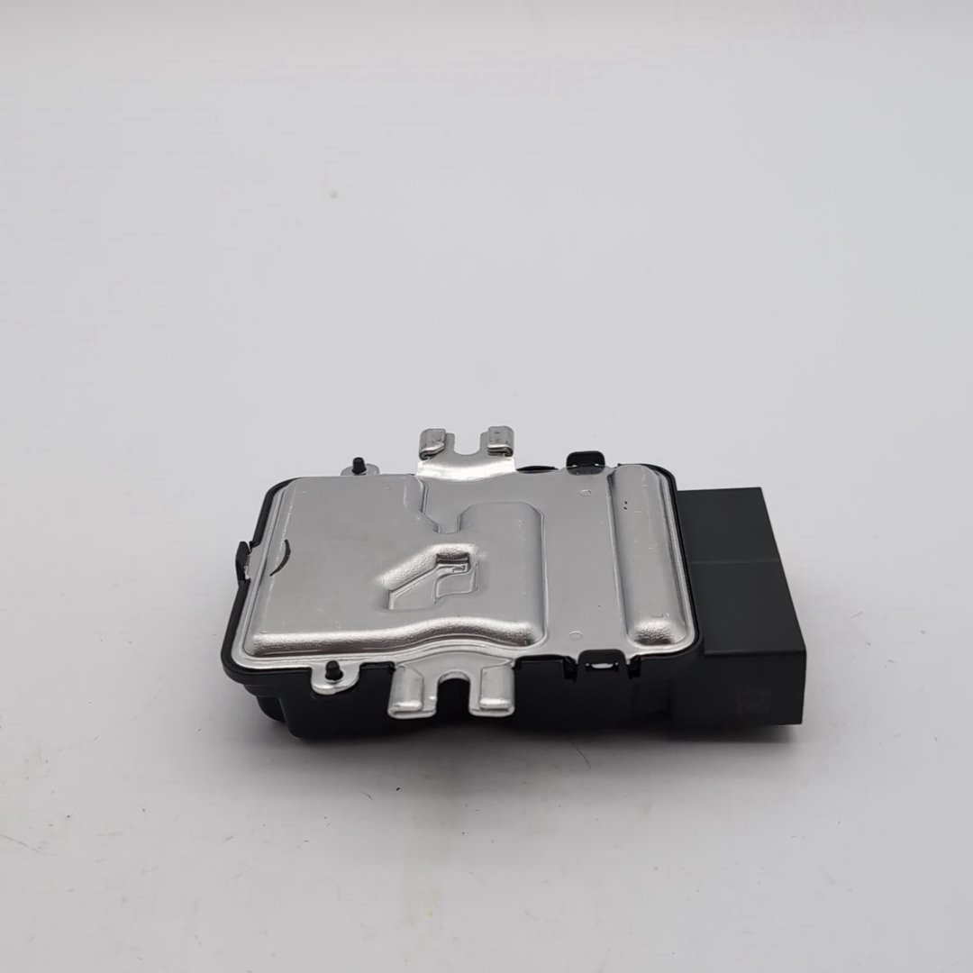 2024 - 2026 BMW 530i 540i G60 X2 X3 X5 X6 Fuel Pump Control Module 5B702D3