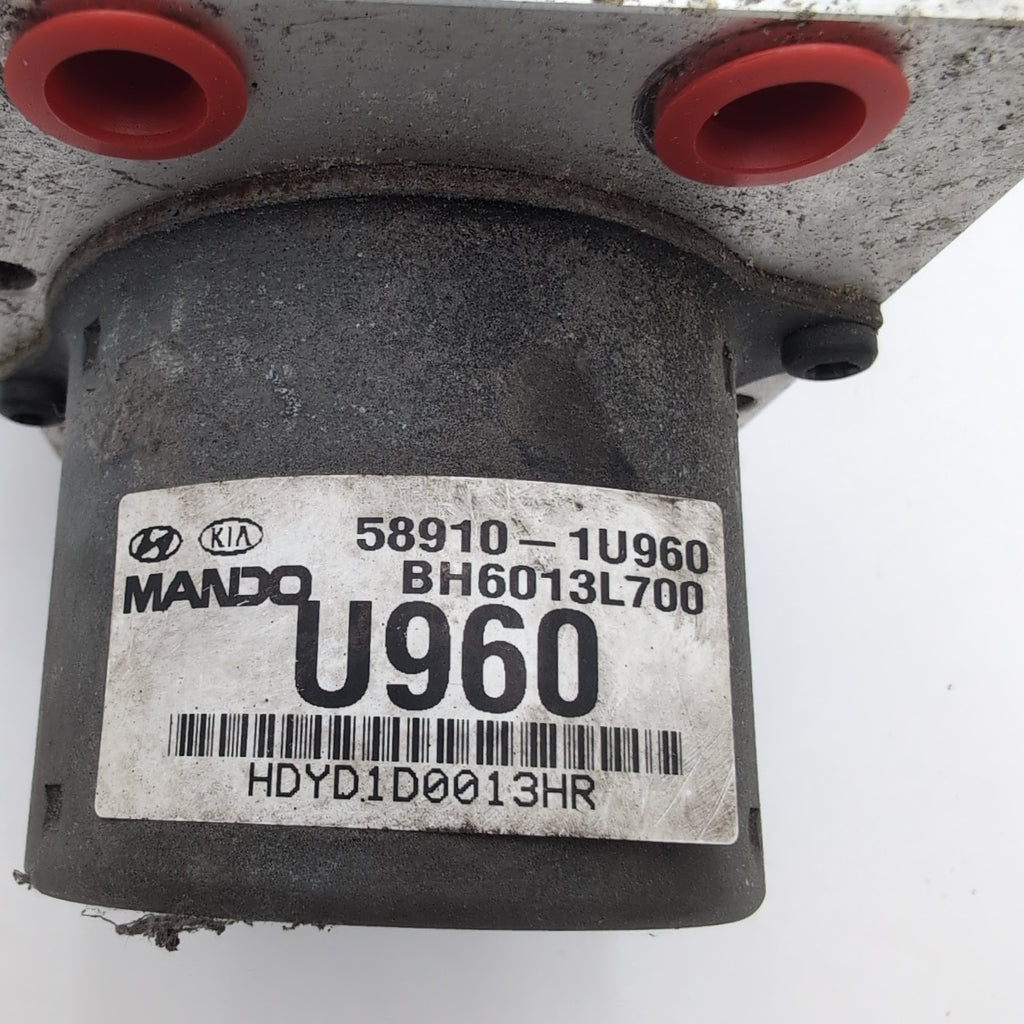 2011 2012 2013 Kia Sorento 2.4L ABS Anti Lock Brake Pump 58910-1U960