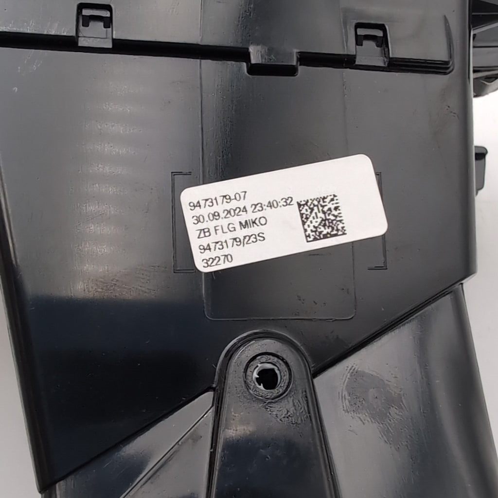 2022 2023 2024 2025 BMW X1 X2 Rear Console AC Heater Air Vent 9473179