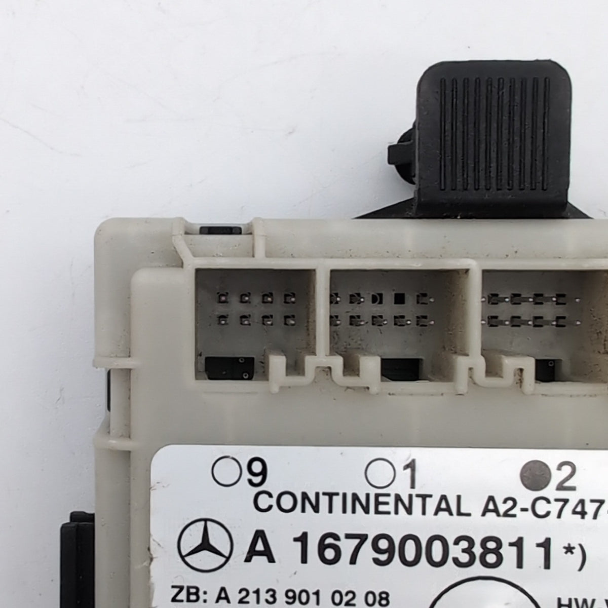 2016- 2022 MERCEDES GLC300 X253 FRONT LEFT DOOR CONTROL MODULE OEM A1679003811