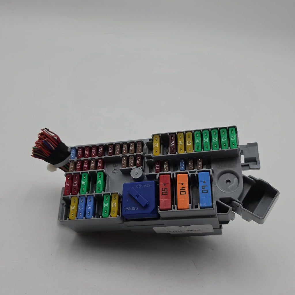 2021 - 2026 BMW X7 G20 G09 G80 G42 G87 Front Power Distribution Fuse Box 6807487