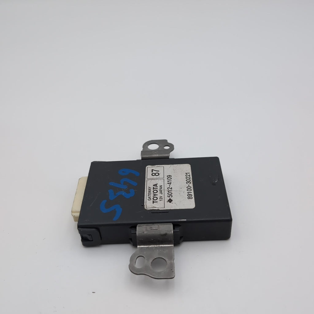 2014 2015 2016 Lexus IS250 IS200T Network Gateway Control Module 89100-30221