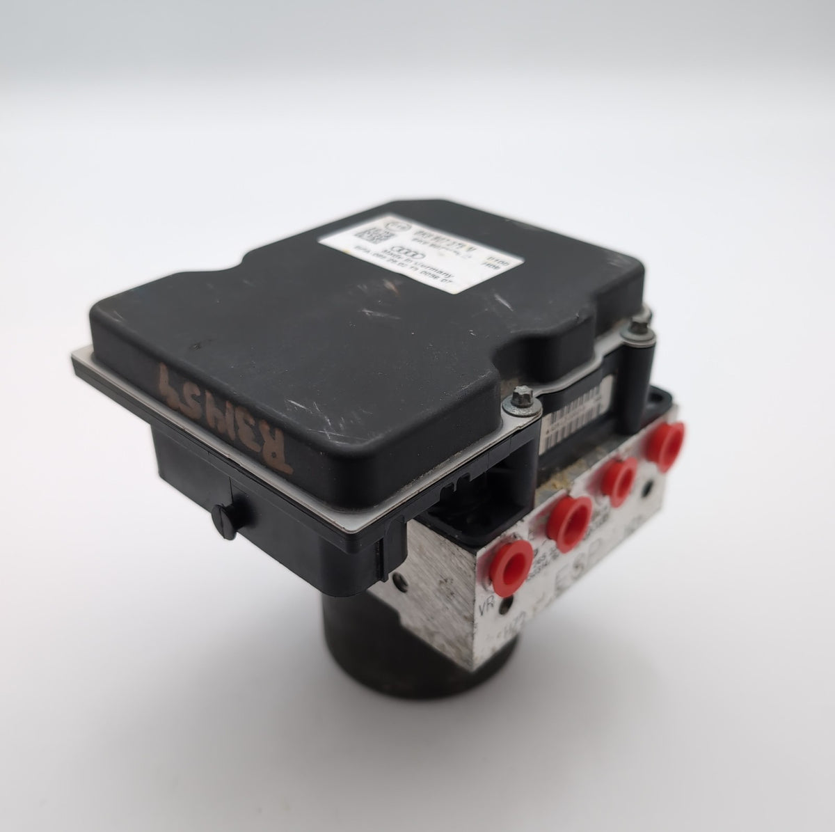 2013- 2016 Audi Allroad 2.0L ABS Anti Lock Brake Pump Control Unit 8K9907379M