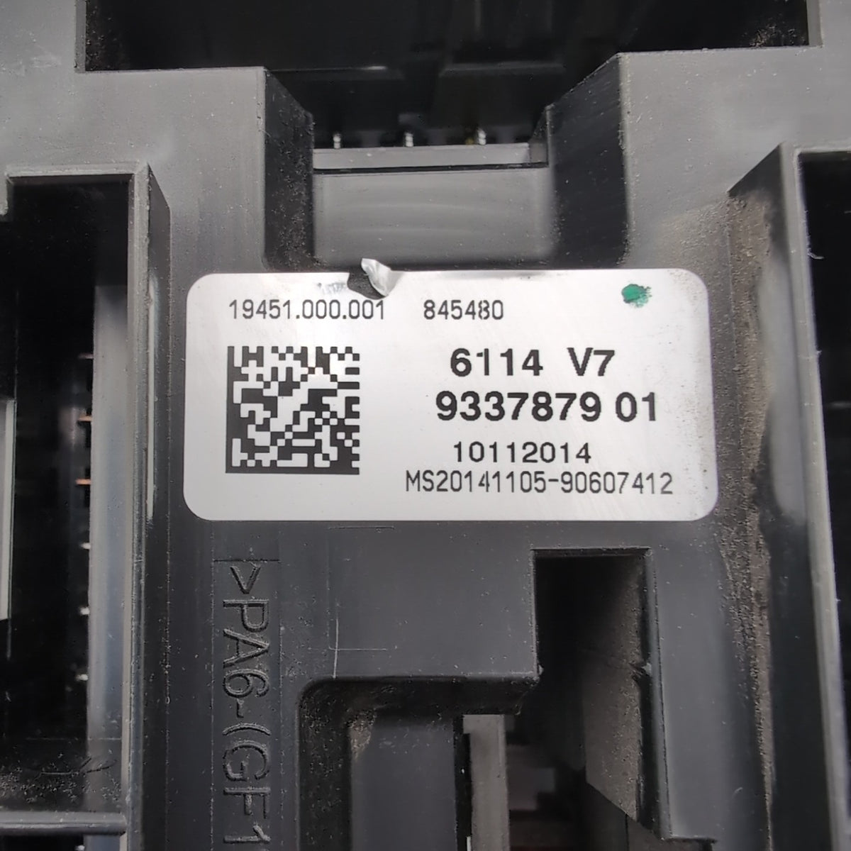 2014 2015 2016 Bmw 428i Fusebox Fuse Box Relay Module 9337879