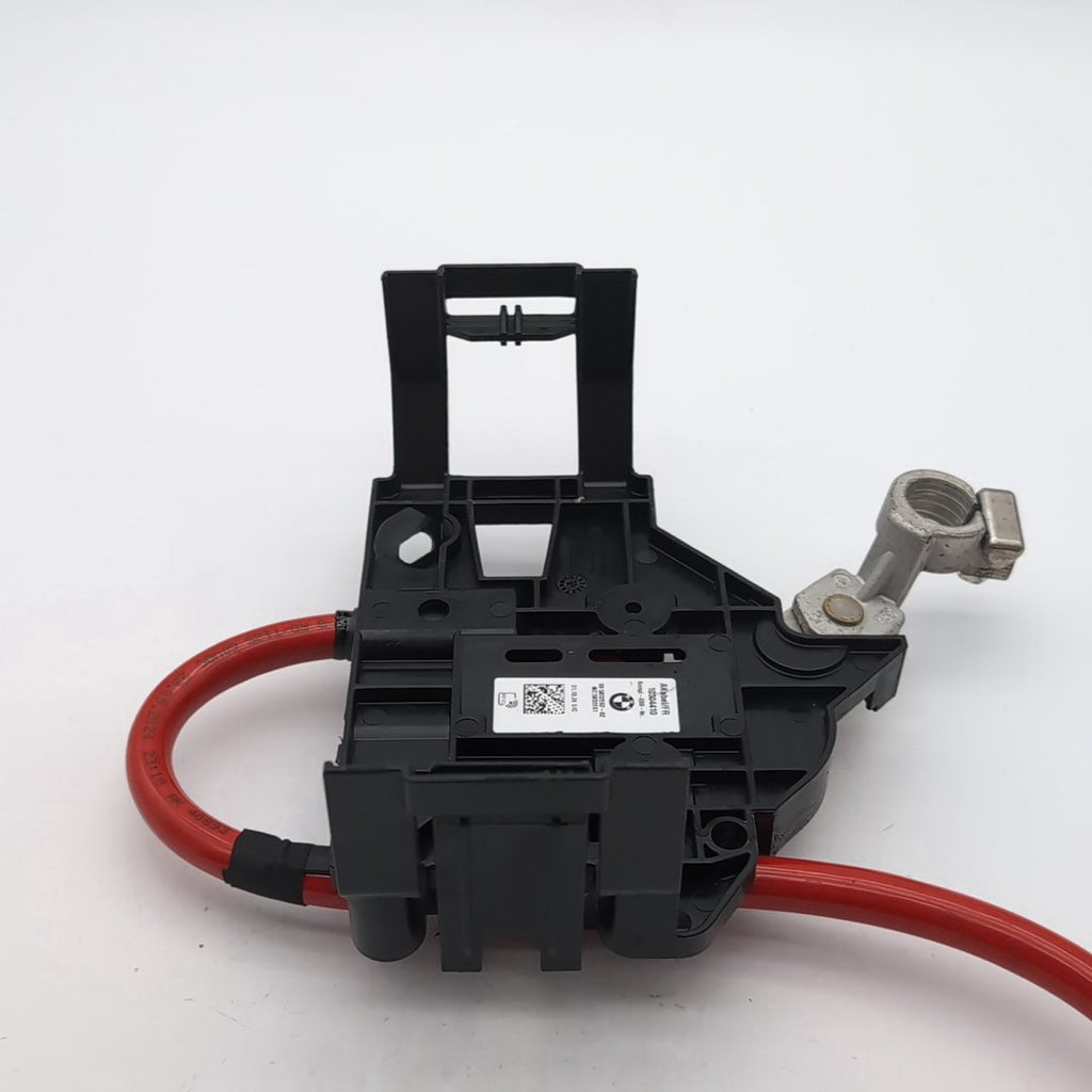 2023 2024 2025 2026 BMW 530i 540i i5 G60 Positive Battery Cable Terminal 5B32E62