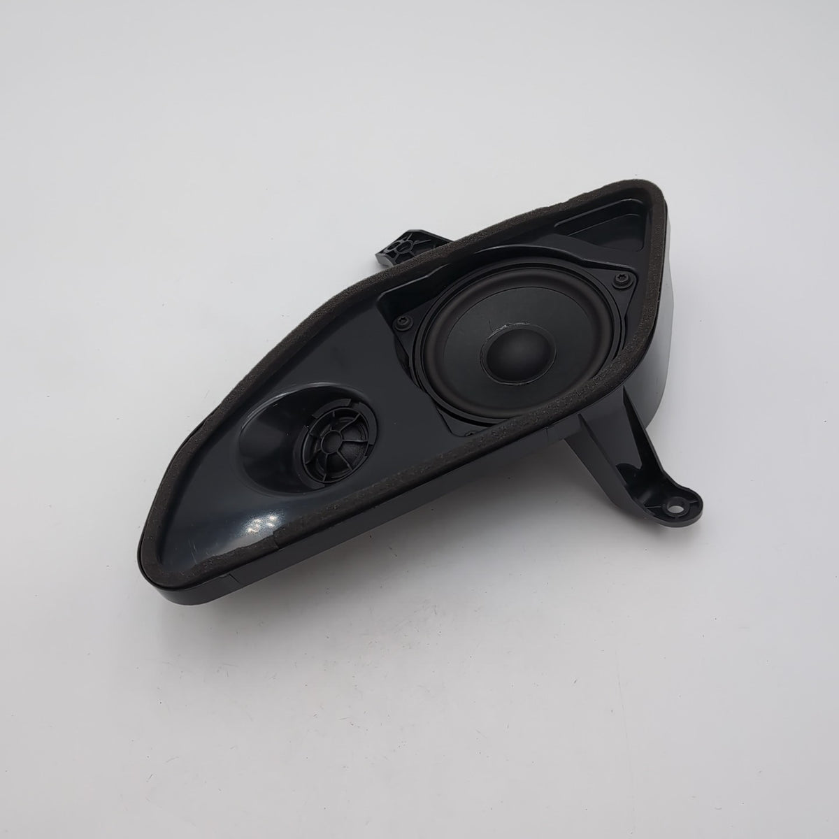 2019 - 2026 BMW X5 Rear Right D Pillar Harman Kardon Speaker Tweeter 2622520