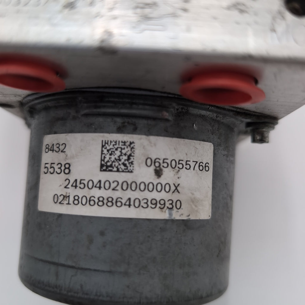 2018 Chevrolet Malibu 1.5L ABS Anti Lock Brake Pump 84325538