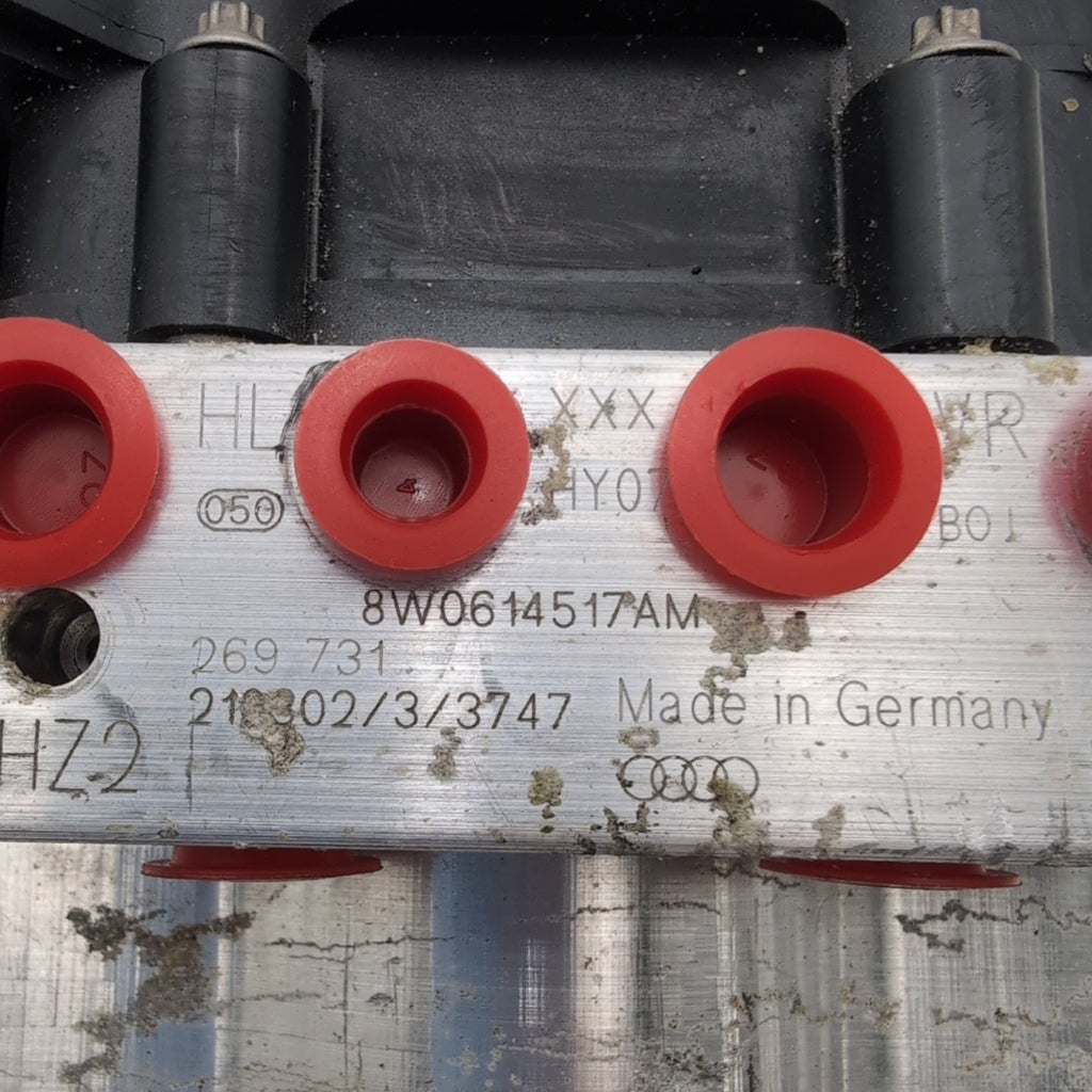 2020 - 2023 Audi A4 ABS Anti Lock Brake Pump Control Unit 8W0907379AJ