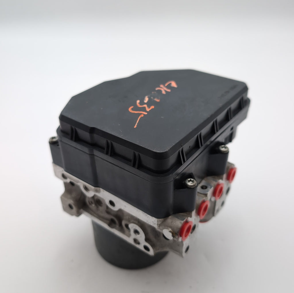 2017 Toyota Sienna 3.5L ABS Anti-Lock Brake Pump Control Unit 44540-08260
