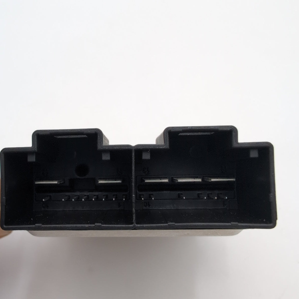 2024 - 2026 BMW 530i 540i G60 X2 X3 X5 X6 Fuel Pump Control Module 5B702D3