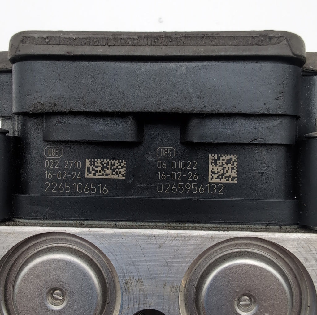 2016 Subaru Forester 2.5L AWD ABS Anti Lock Brake Pump Control Unit 27536SG150