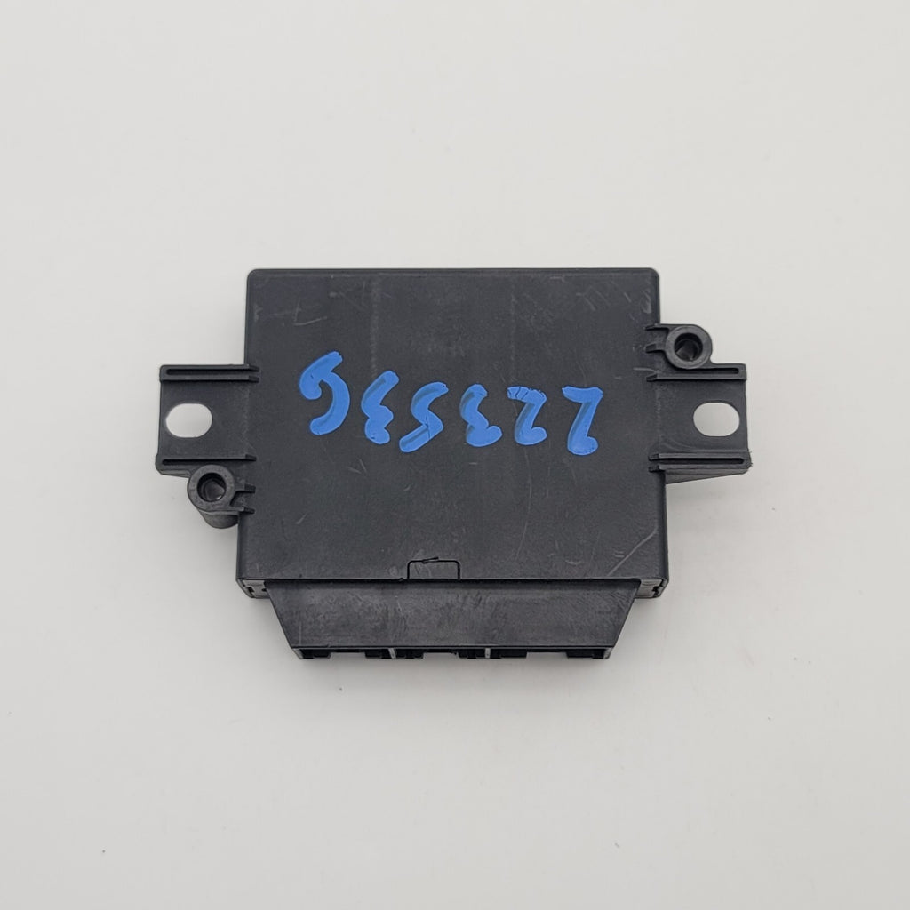 2008 - 2012 Audi A5 Q5 S5 Parking Aid Assist Control Module 8K0919475Q