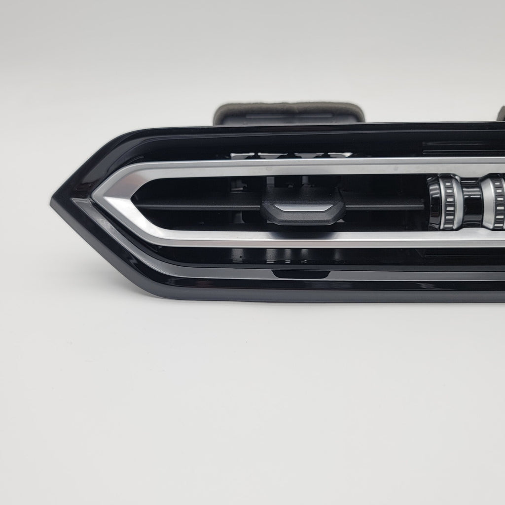 2024 BMW M4 G82 330i G20 CENTER Dash Vent Component