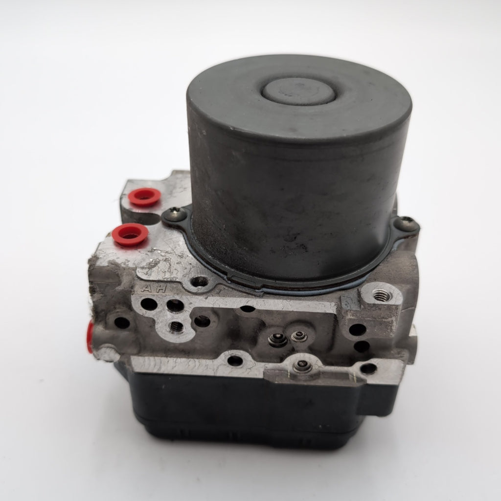 2011 Lexus IS250 ABS Anti Lock Brake Pump Control Unit 44540-53370
