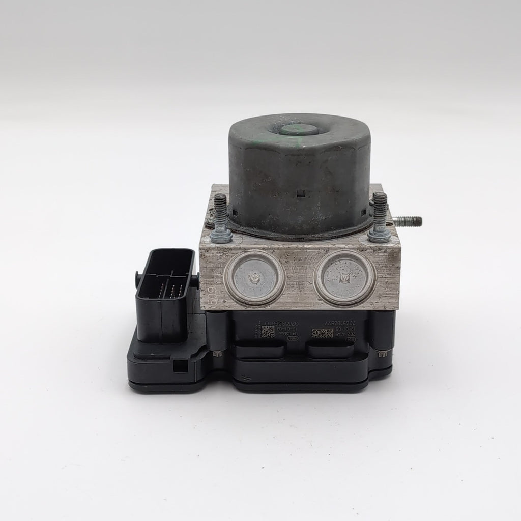 2019 Nissan Altima ABS Anti Lock Brake Pump Control Unit OEM 47660-6CC0A