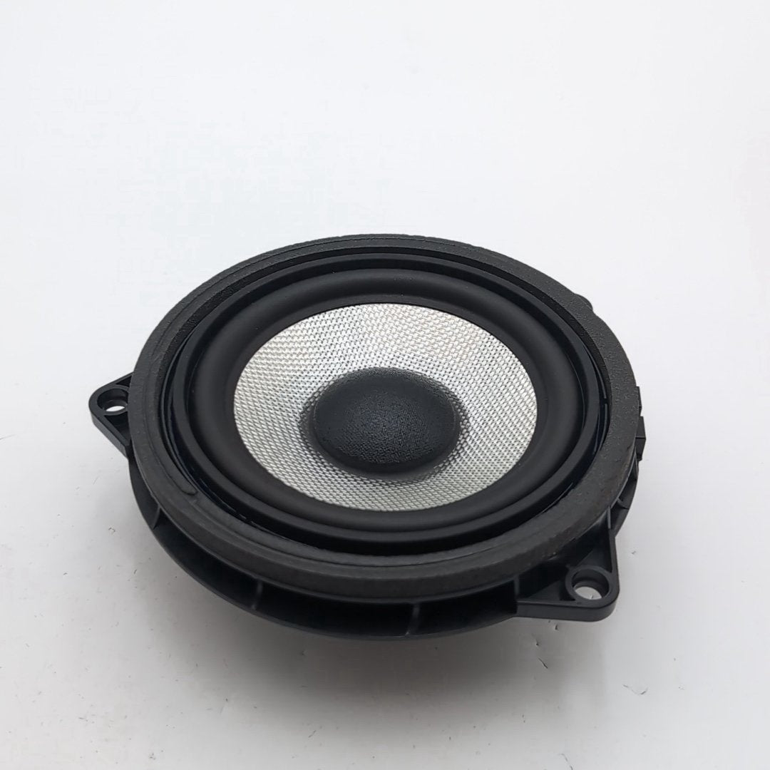 2023 - 2026 BMW 530i G60 G70 Bowers Wilkins Door Midrange Speaker 5A0F467