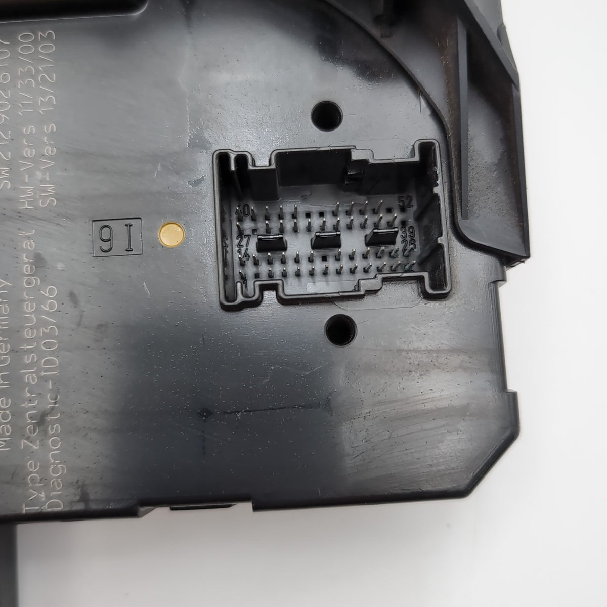 2012- 2018 MERCEDES CLS 2010-2017 E CLASS REAR TRUNK SAM FUSE RELAY BOX MODULE