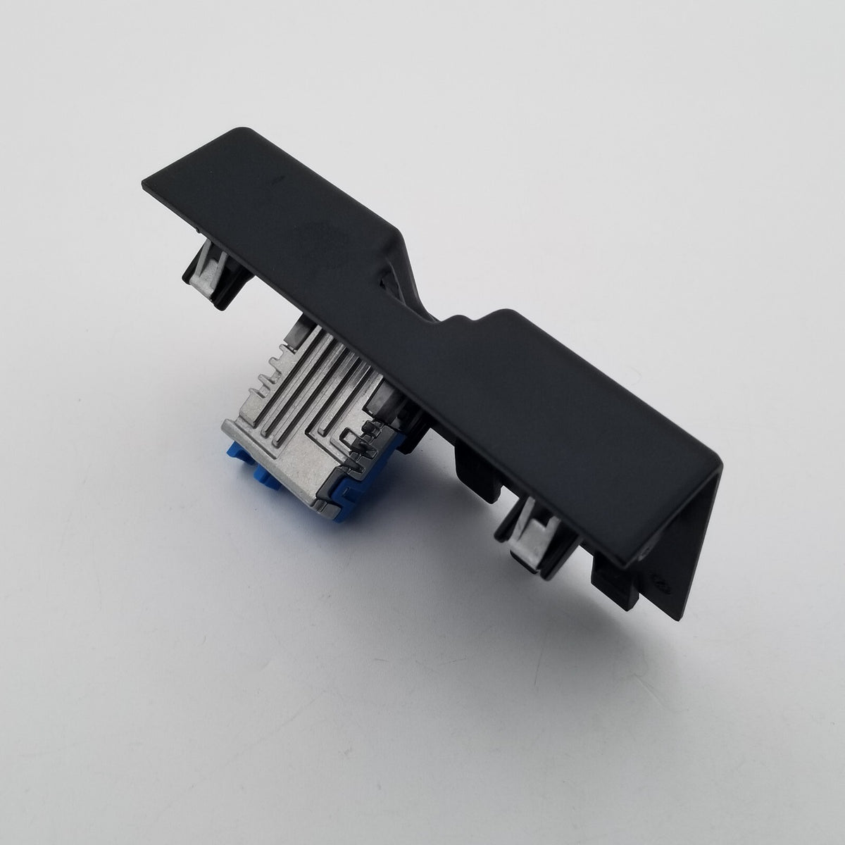 2019- 2024 BMW 330i G20 USB-C INTERFACE CHARGING PORT PLUG w/ TRIM