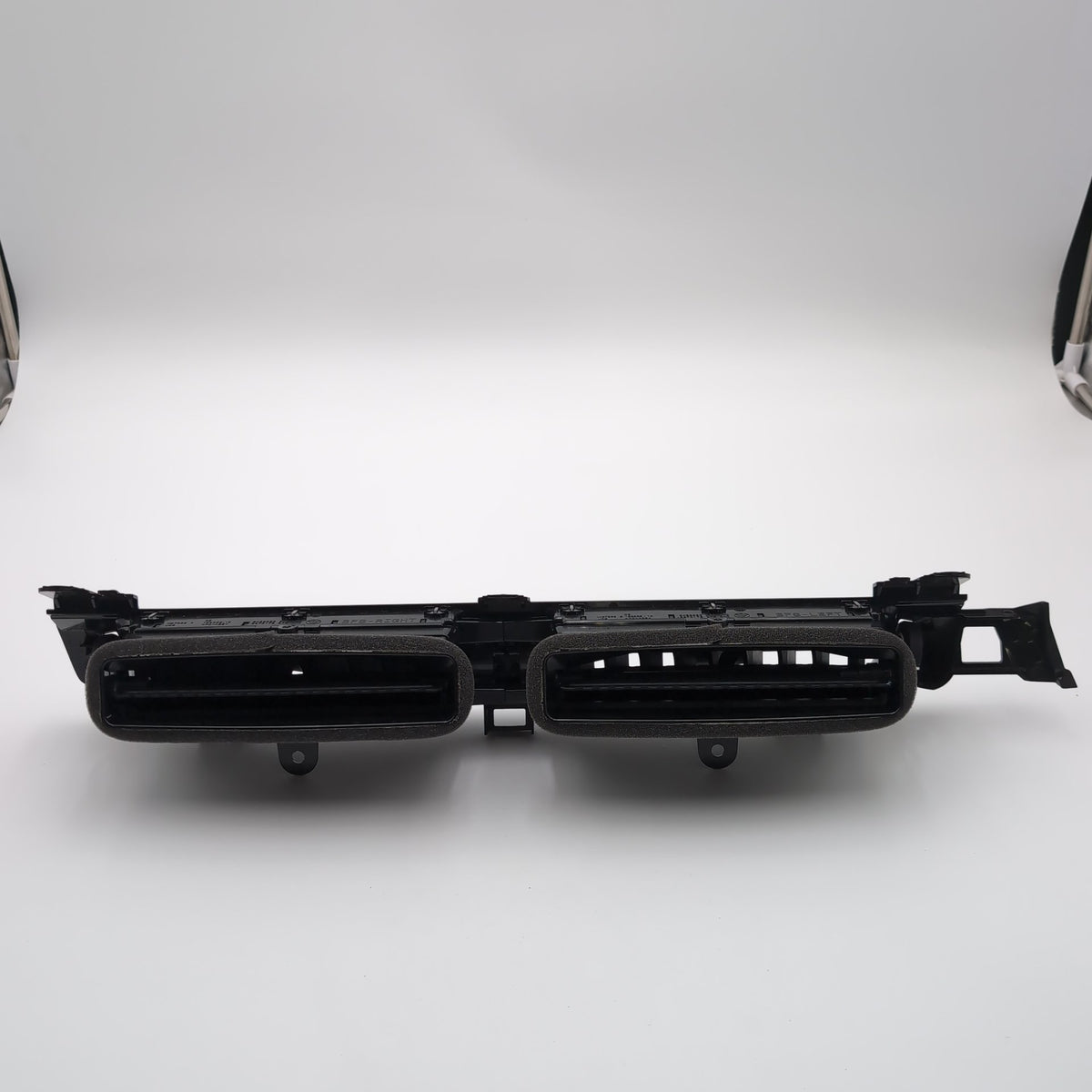 2022 2023 2024 2025 BMW X1 X2 Center Dash Passenger AC Air Vent 9483383